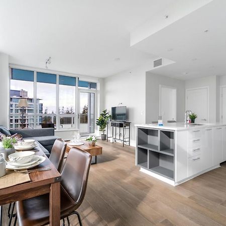 Urban Oasis: Stylish Apartment Retreat At Ubc Vancouver Exterior foto
